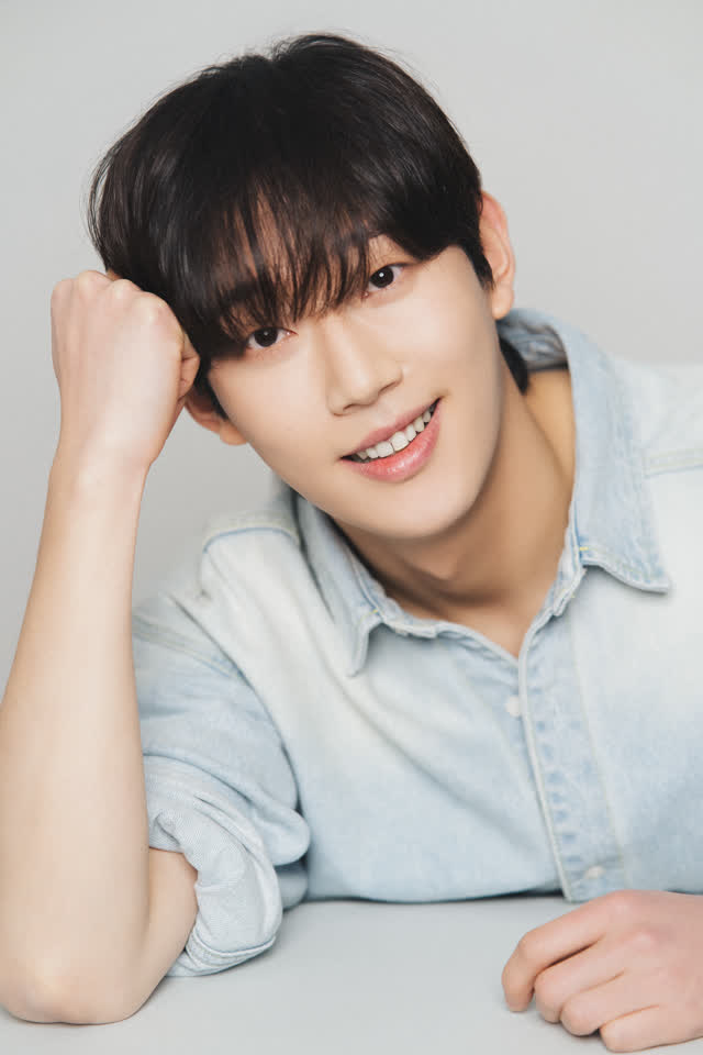 Han Seung Ho Photo 6