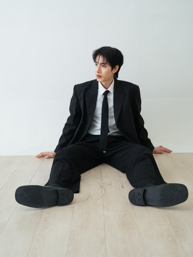 Jinhyun Park Photo 7